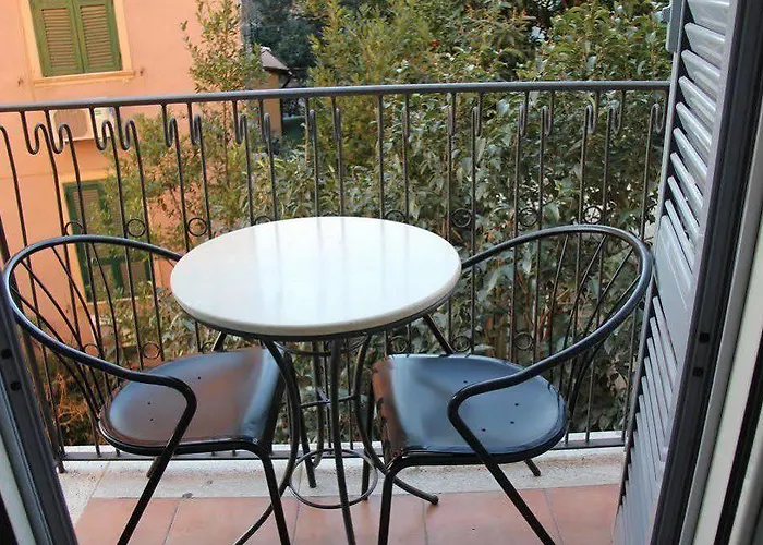 Center 3 Ξενοδοχείο 3*