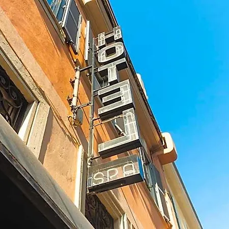 Center 3 Hotel 3*