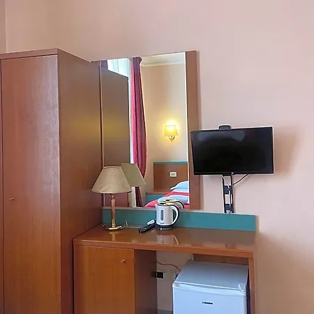 Hotel Center 3 3*