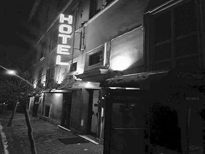 Hotel Center 3 Rom