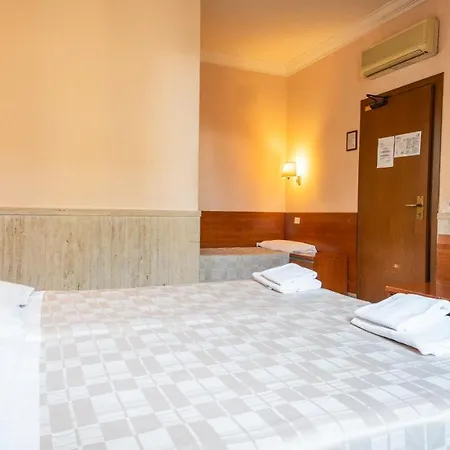 Hotel Center 3 Rom