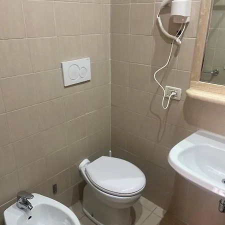 Center 3 Hotel 3*